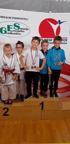 iiipokal5.jpg